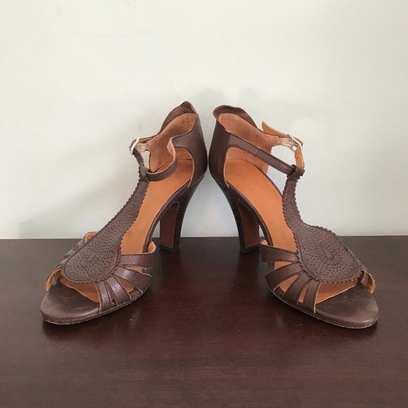 Chie Mihara | T-Strap Sandals - Picture 1 of 9